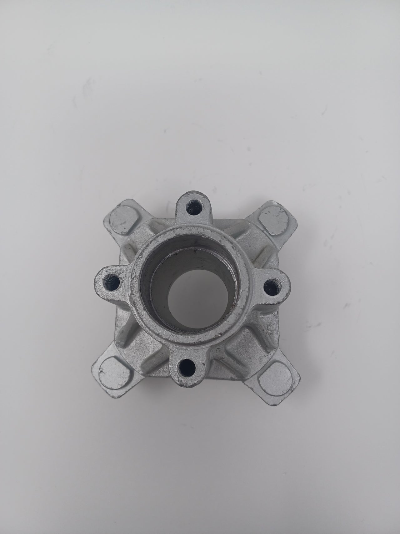 Venom Mad Max 250cc - Front Hub 2801-23010100A