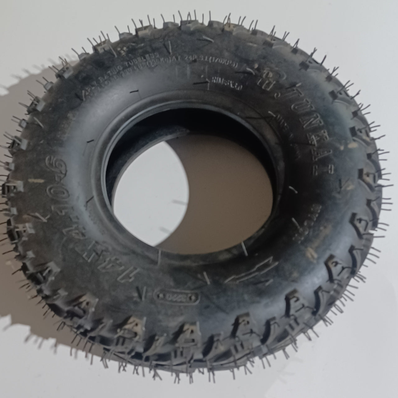 Venom E-Madix 1300W 48V | Front and/or Rear Tire(s) (3 002 0050 028 / 3 002 0060 028) Front - 14 x 4.10-6