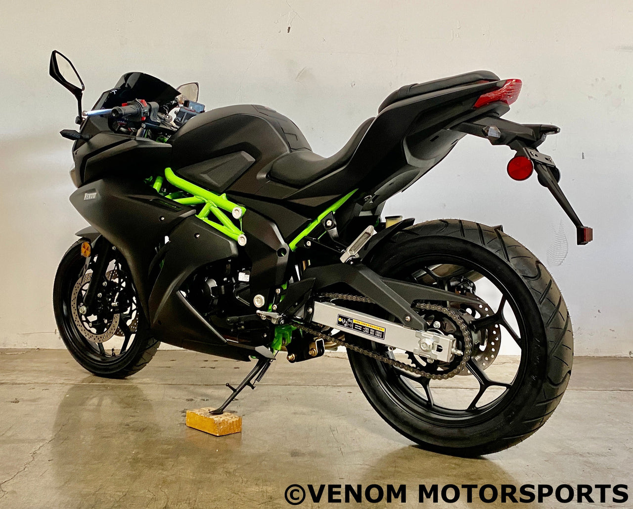 Venom x22R MAX | 250cc Motorcycle | Fuel-Injected | Street Legal
