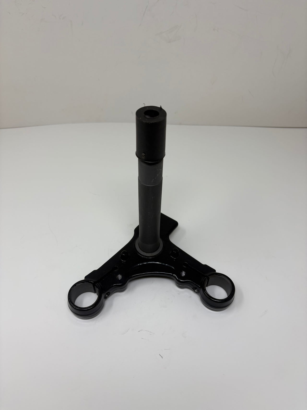 Venom MX70cc Dirt Bike Triple Tree Bottom Plate with Rod (310022003001)