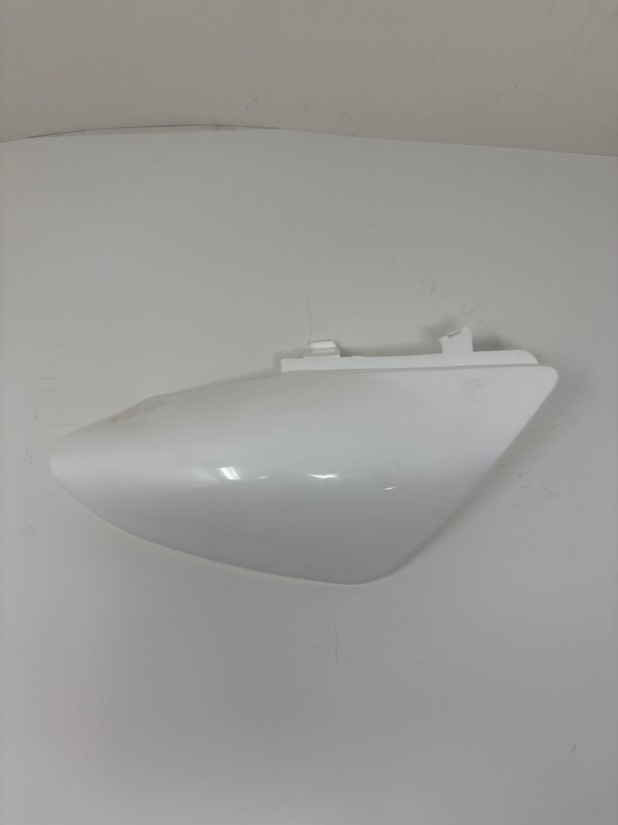 Venom MX70cc Dirt Bike Rear Right Fairing (WHITE) (301052003006)