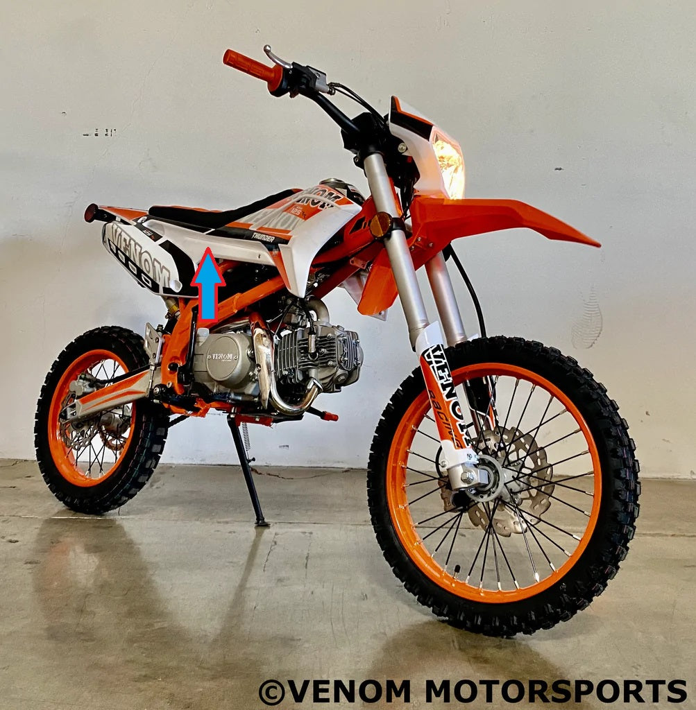 Venom Thunder 125cc Dirt Bike - Right Middle Side Plastic  301050002001