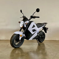 Thumbnail for Venom E-X20 | 2000W Electric Motorcycle | 72V White
