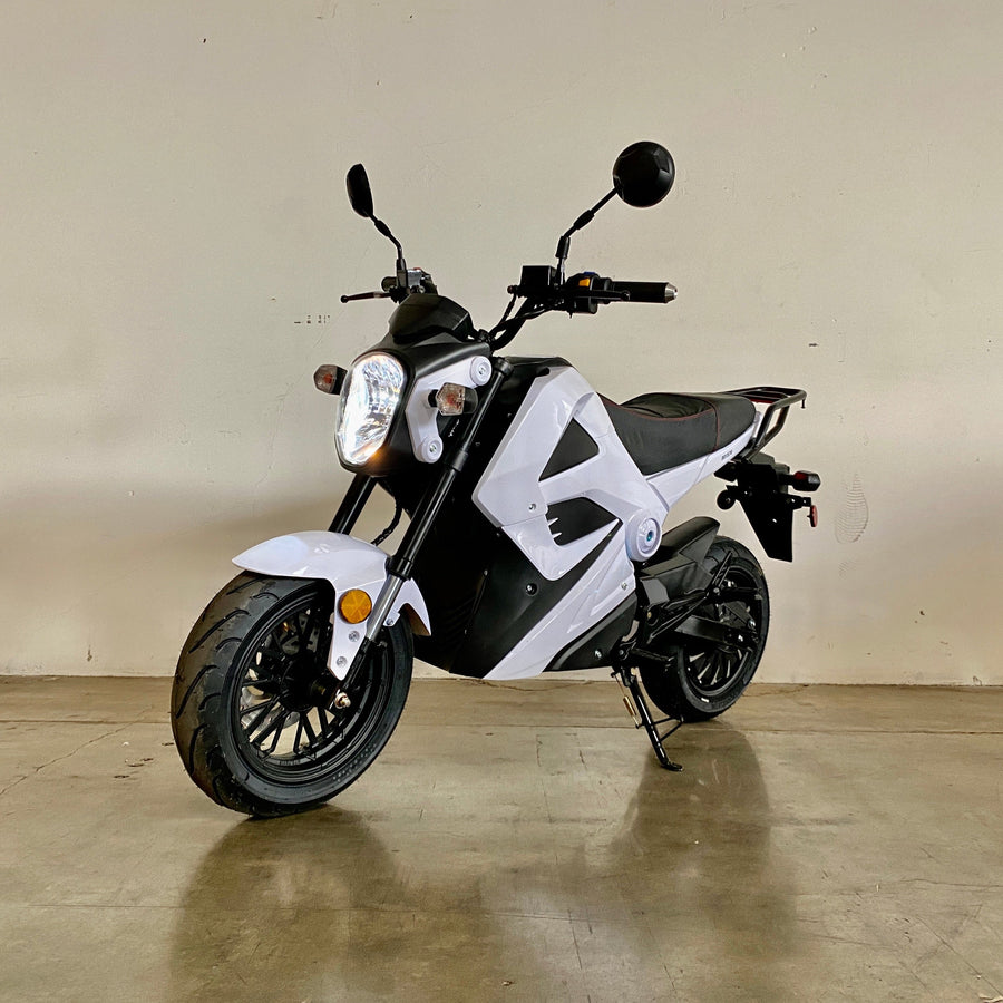 Venom E-X20 | 2000W Electric Motorcycle | 72V White